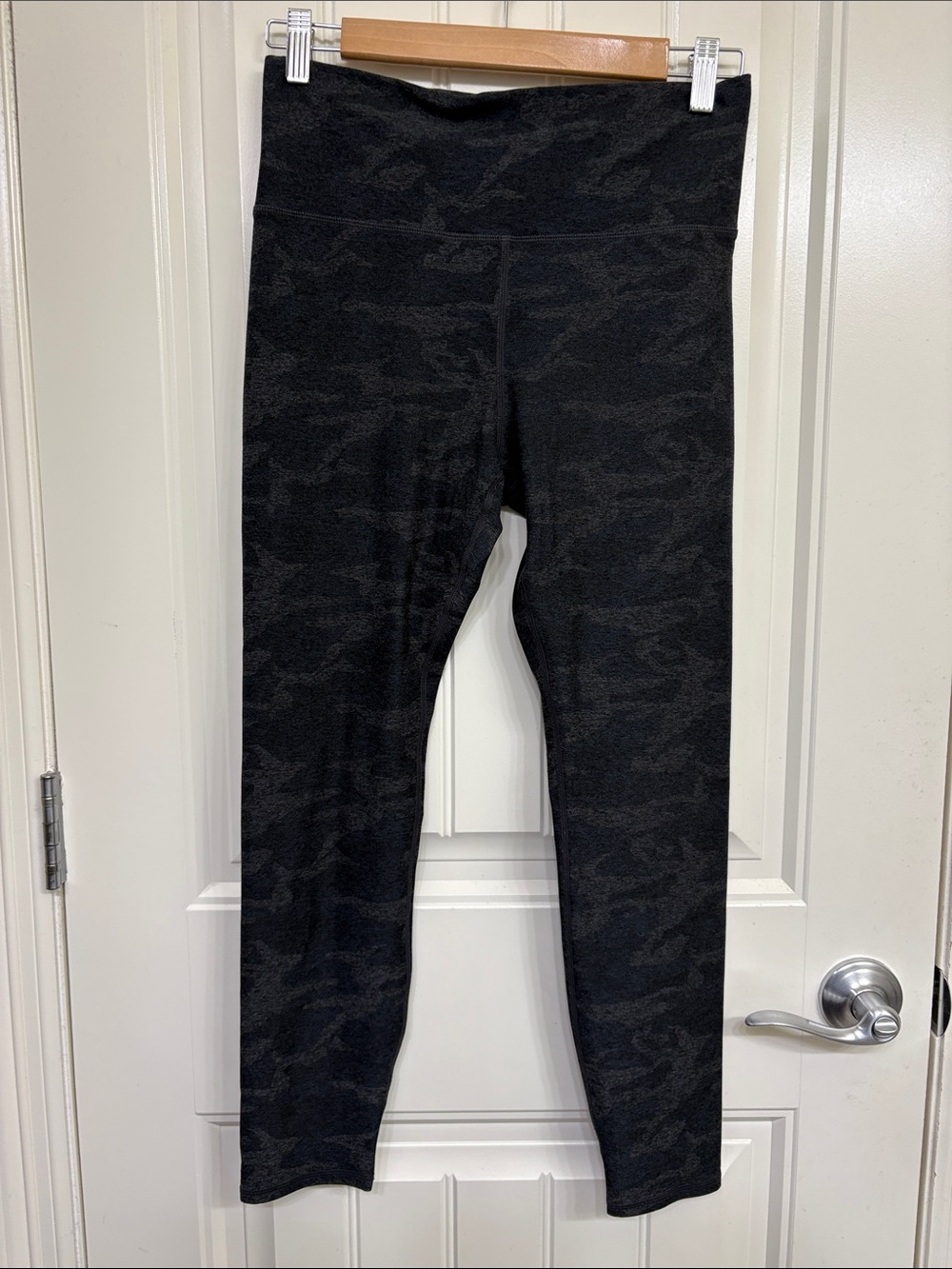 Vuori Clean Elevation Black Camo High-Waist Leggings